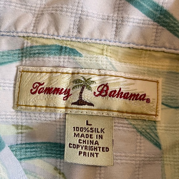 Tommy Bahama men’s 100 % silk shirt size large button down tropical beach leaves - Picture 4 of 9